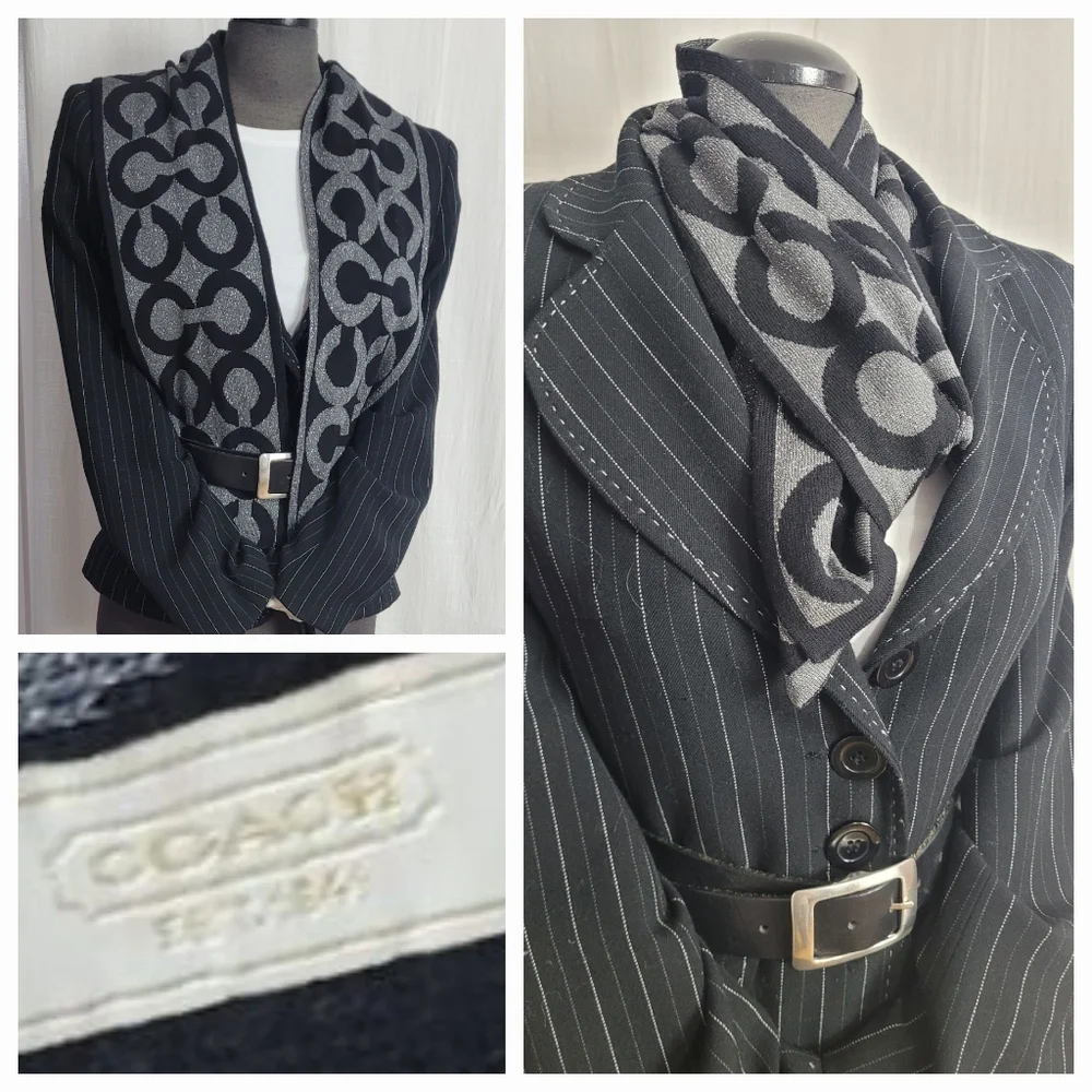 Coach Reversible SCARF - Picture 5 of 8